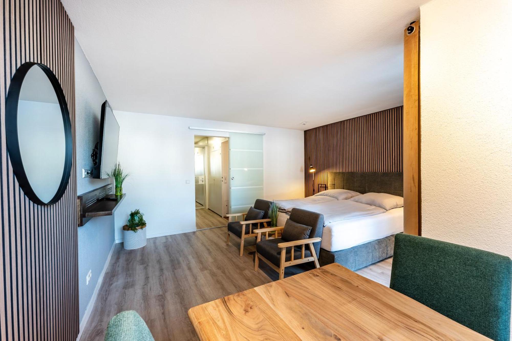 Juri5 In Baiersbronn Mit Pool Apartment Bagian luar foto